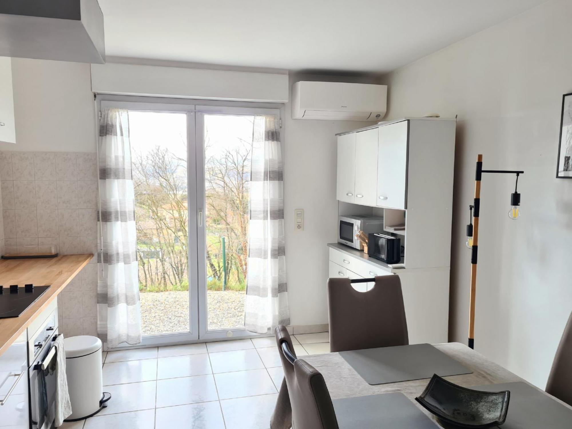 Gite De 70M² Avec Vue Sur Le Massif Du Pilat Clonas-sur-Vareze Exterior foto
