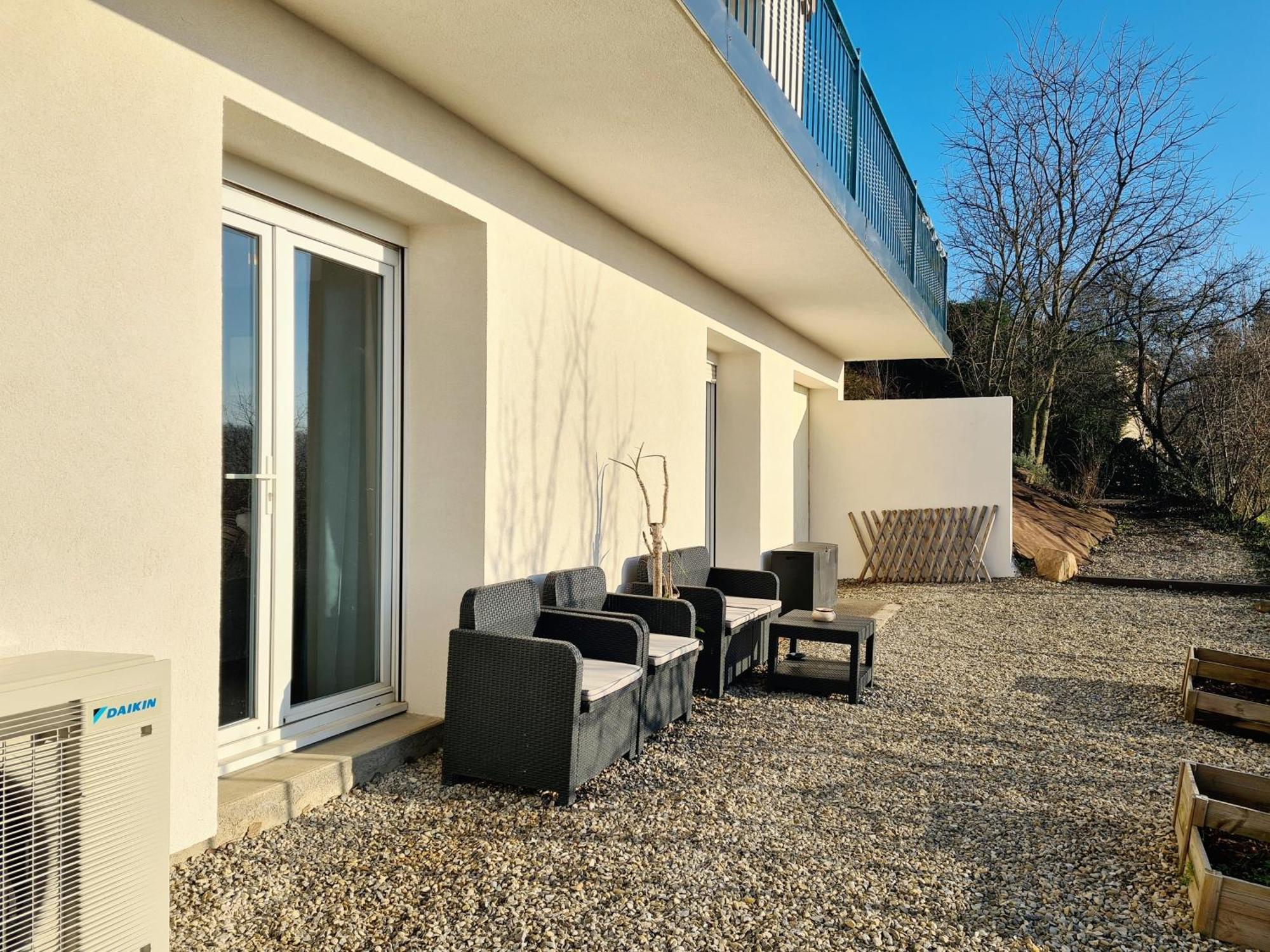 Gite De 70M² Avec Vue Sur Le Massif Du Pilat Clonas-sur-Vareze Exterior foto